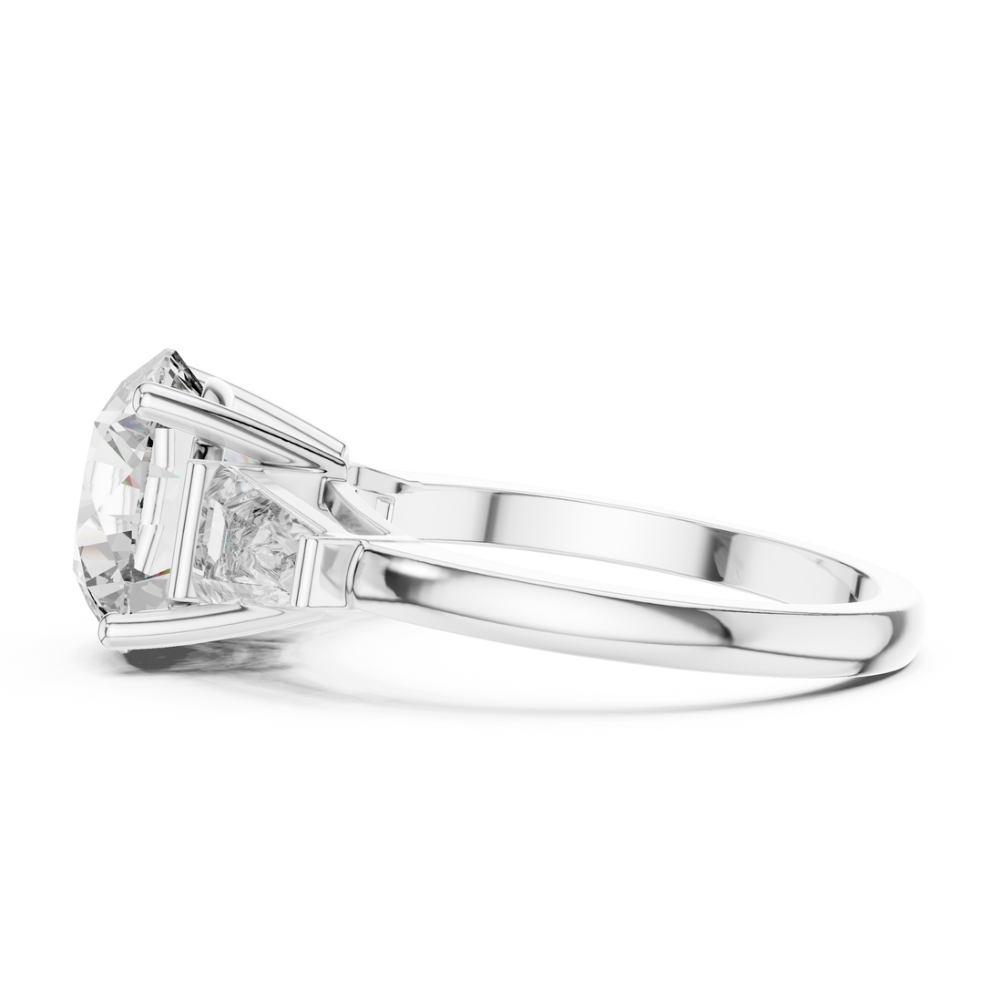 Luxury Round Diamond with Side Stones Ring